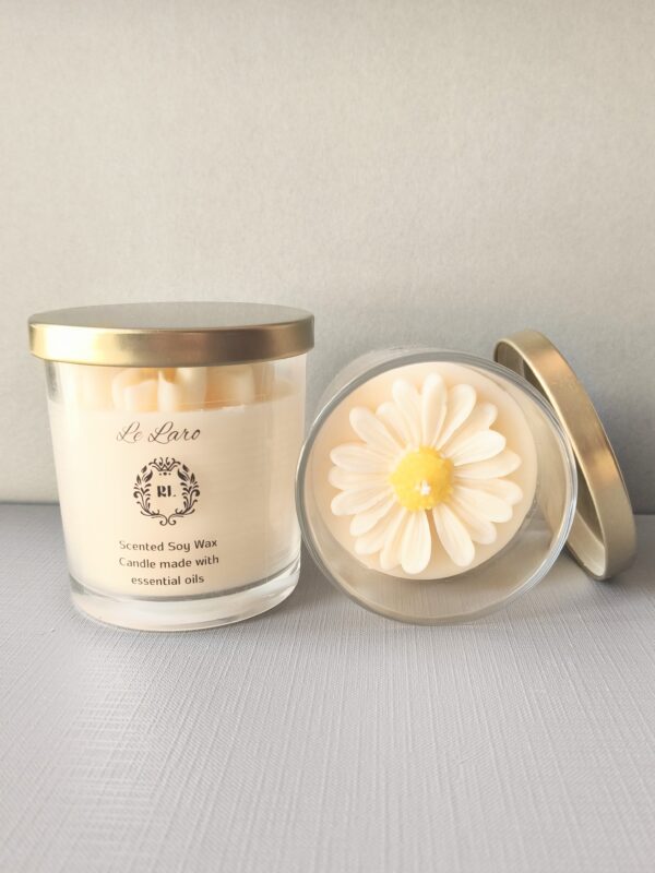 Le Laro Citrus Daisy Luxury Scented Candle