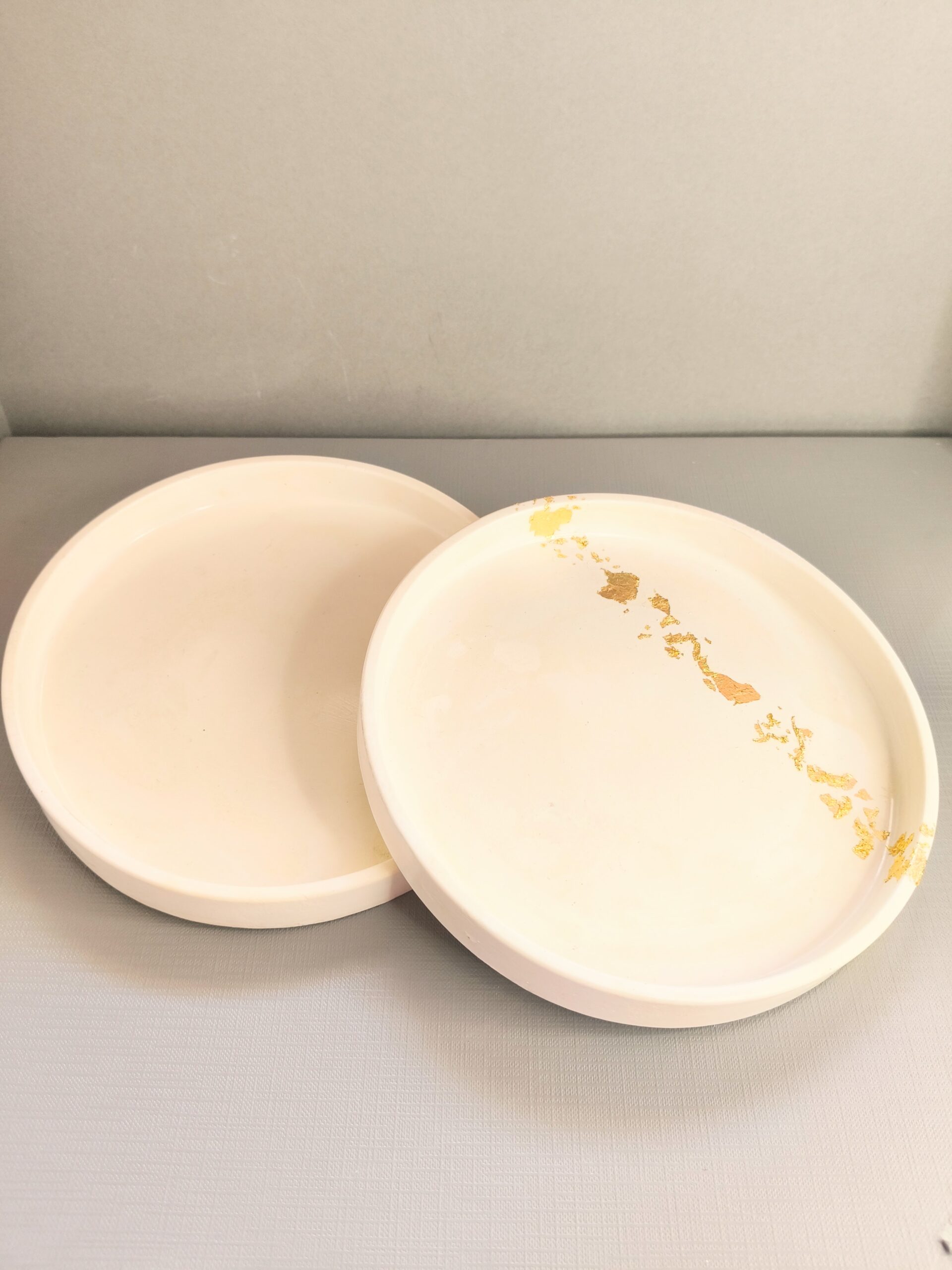 Le Laro Round Tray