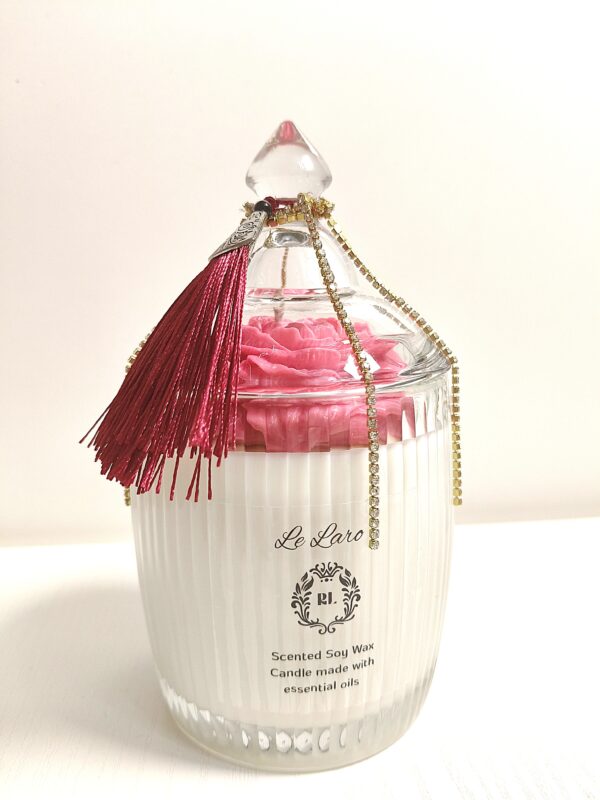 luxury glass candle Le Laro Fleur de Pivoine